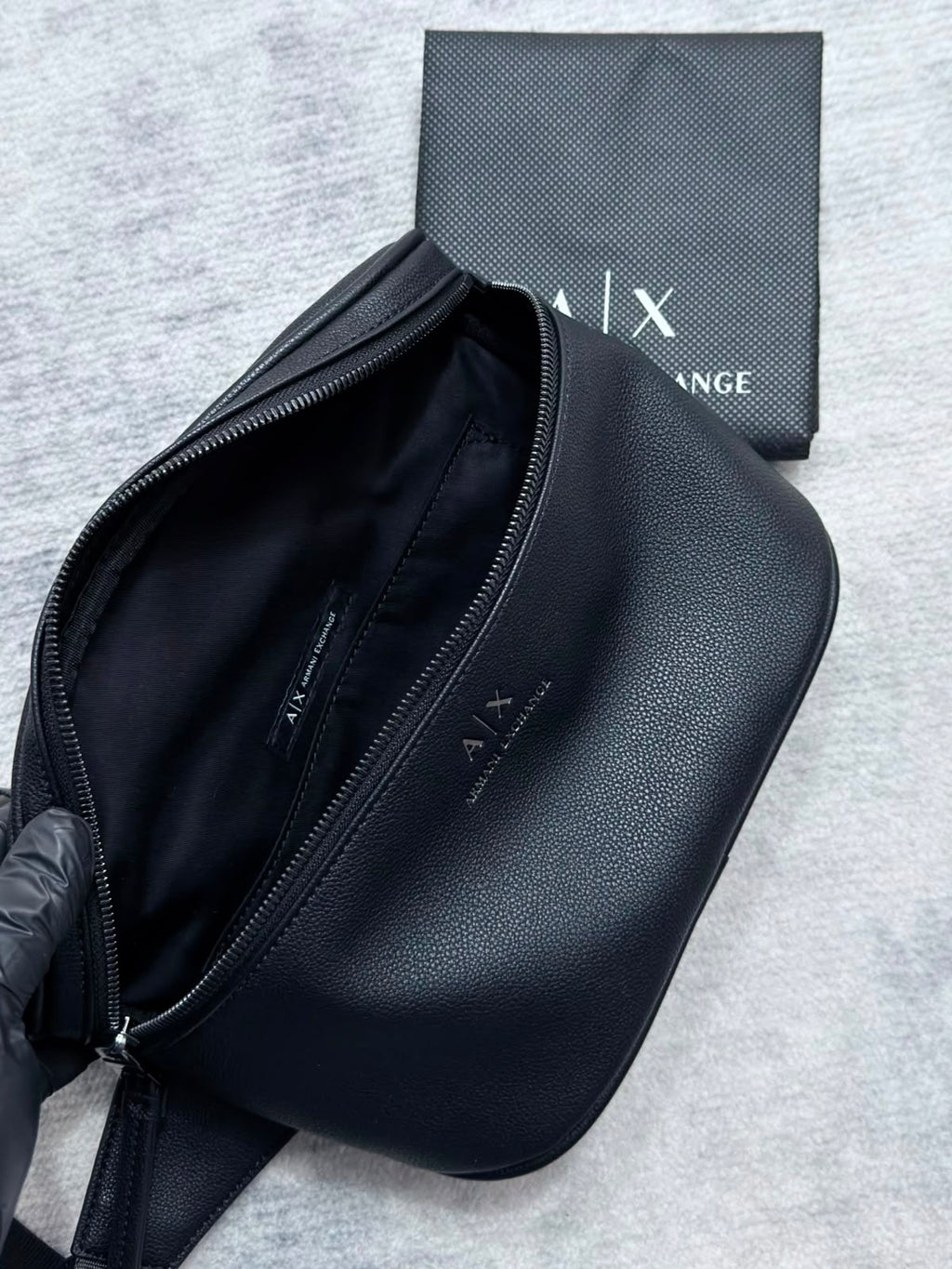 Riñonera Armani Exchange