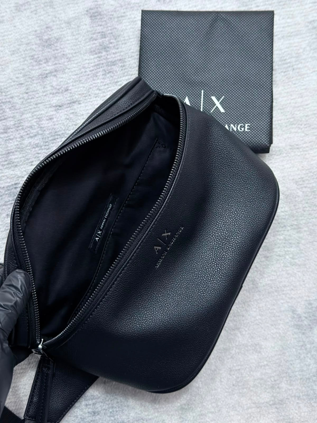 Riñonera Armani Exchange