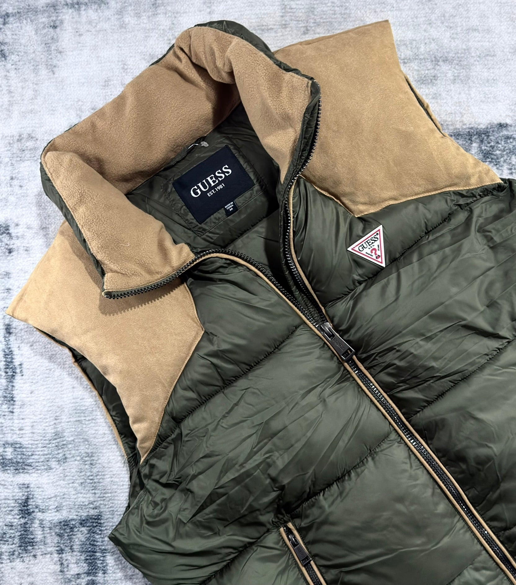 Chaleco Guess