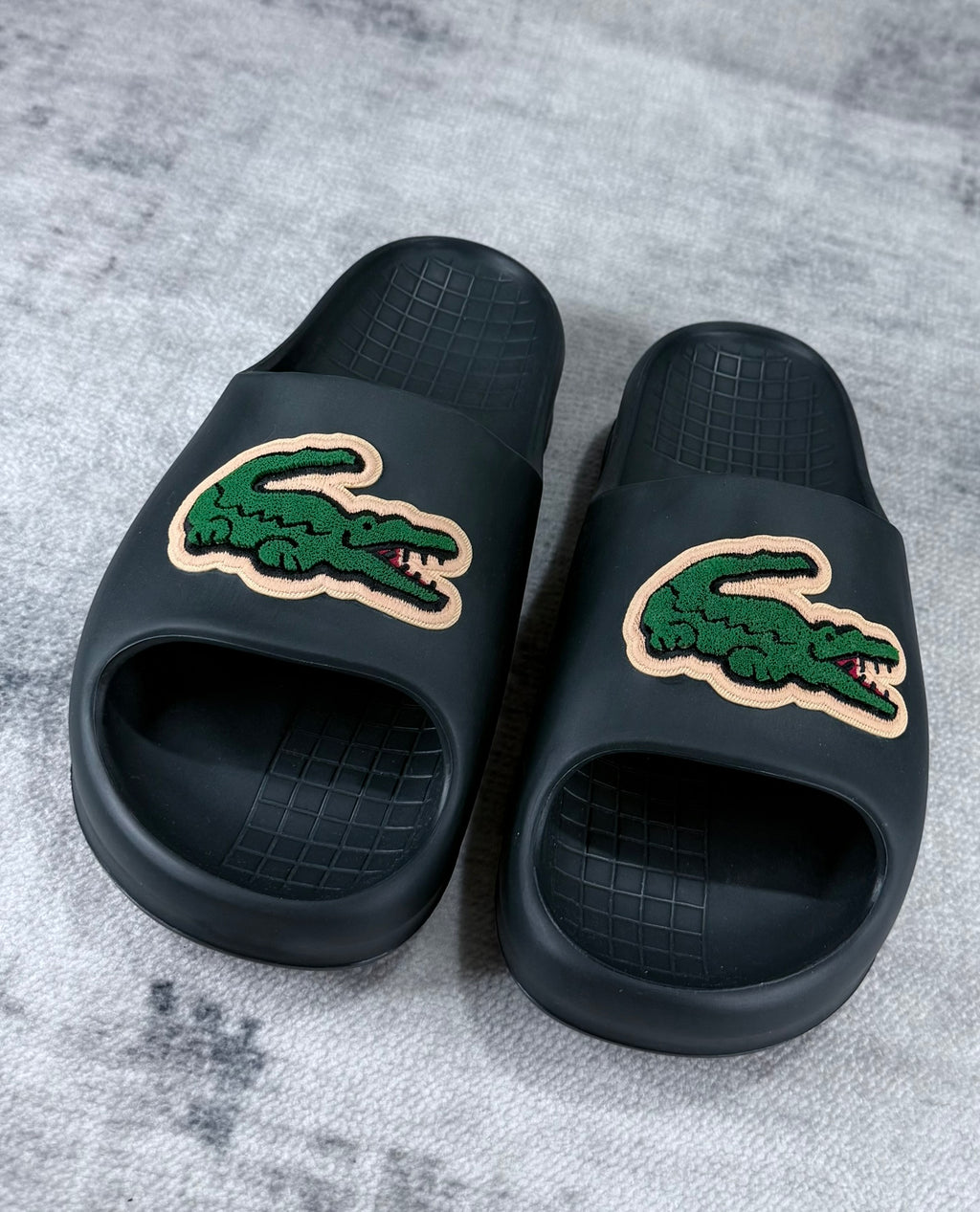 Sandalias Lacoste